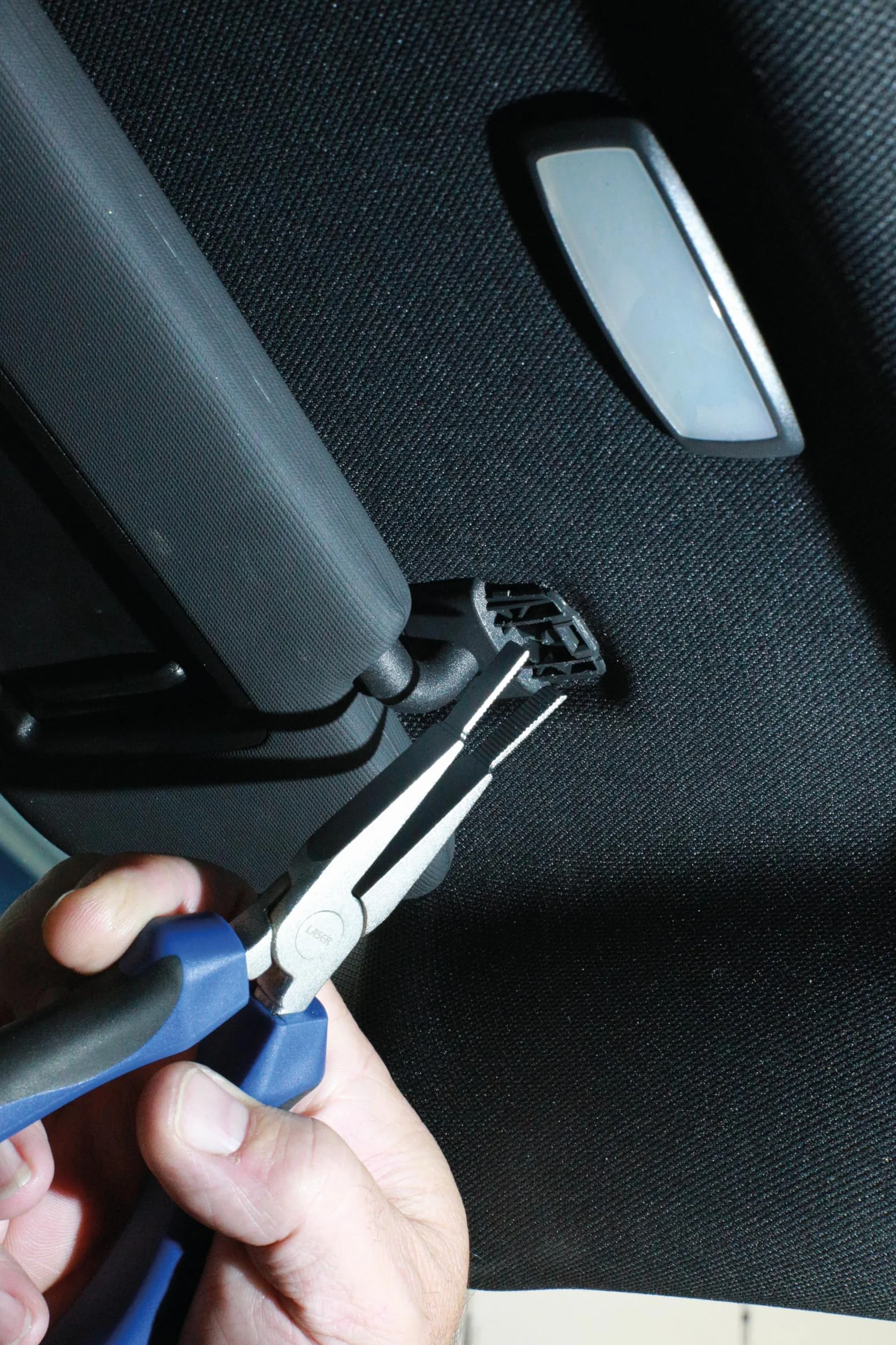 Laser 9083 Sun Visor Unlock Pliers - VW Group, Silber