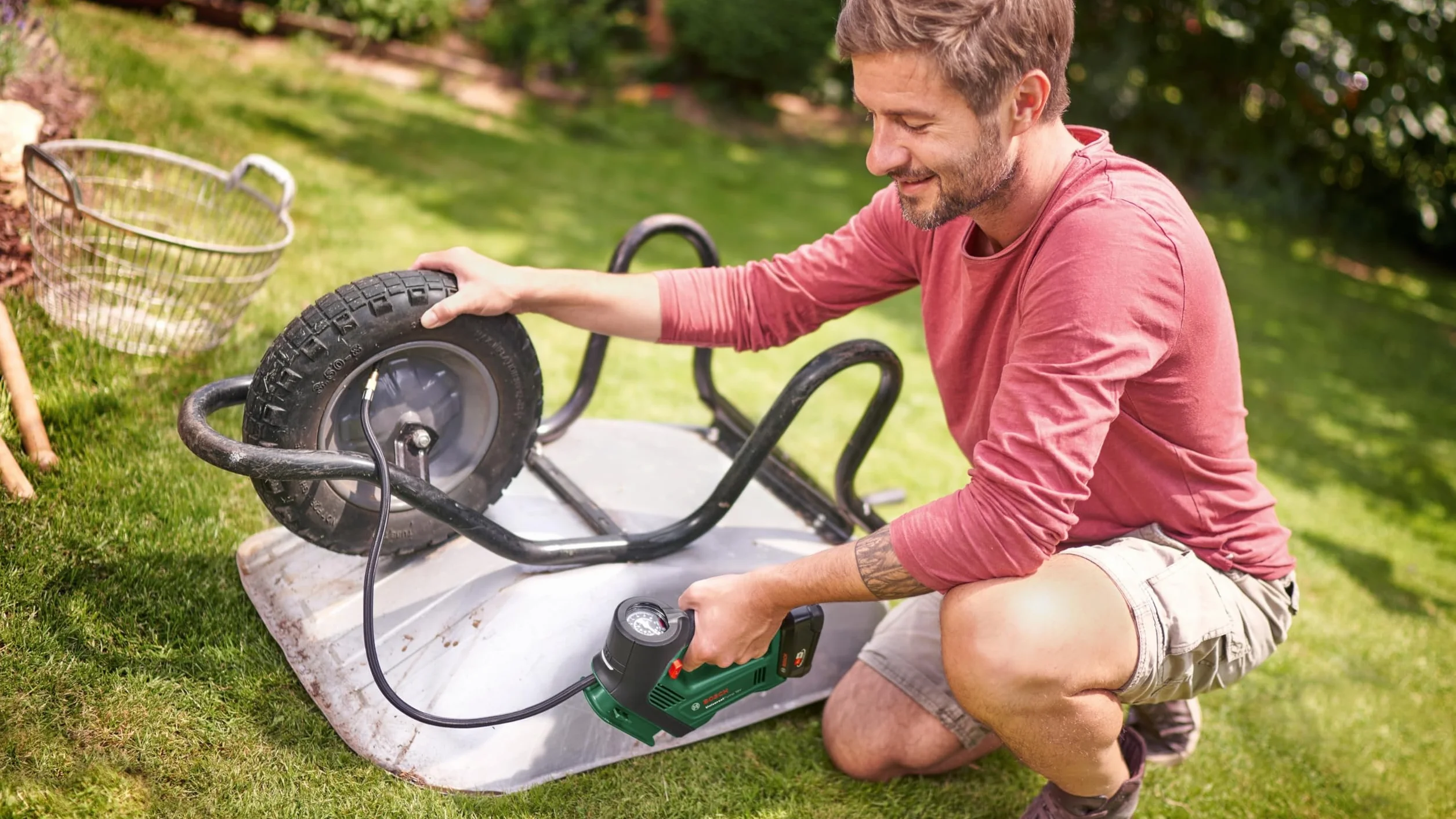 Bosch elektrische Luftpumpe Luftkompressor UniversalPump