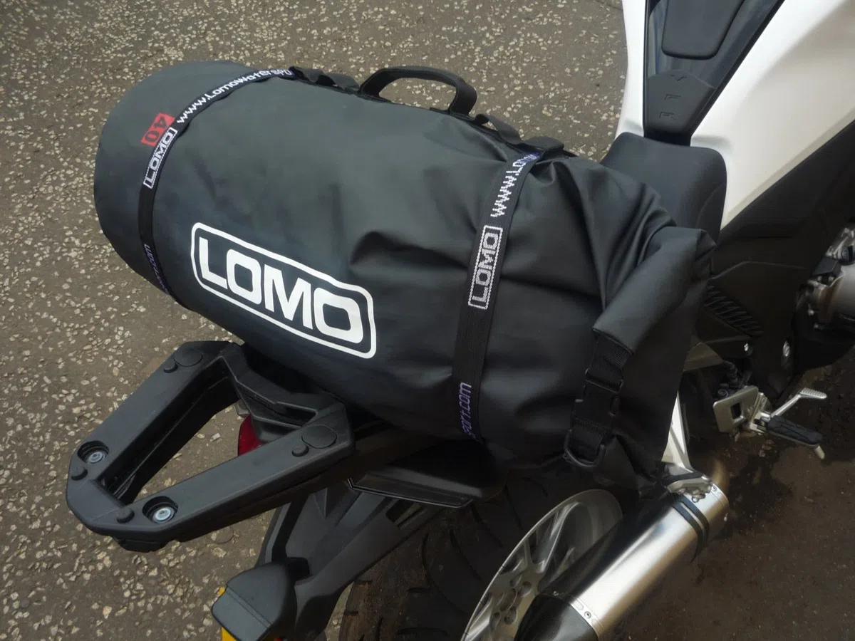 Lomo 40L Motorradtasche - Wasserdicht Motorrad Gepäckrolle