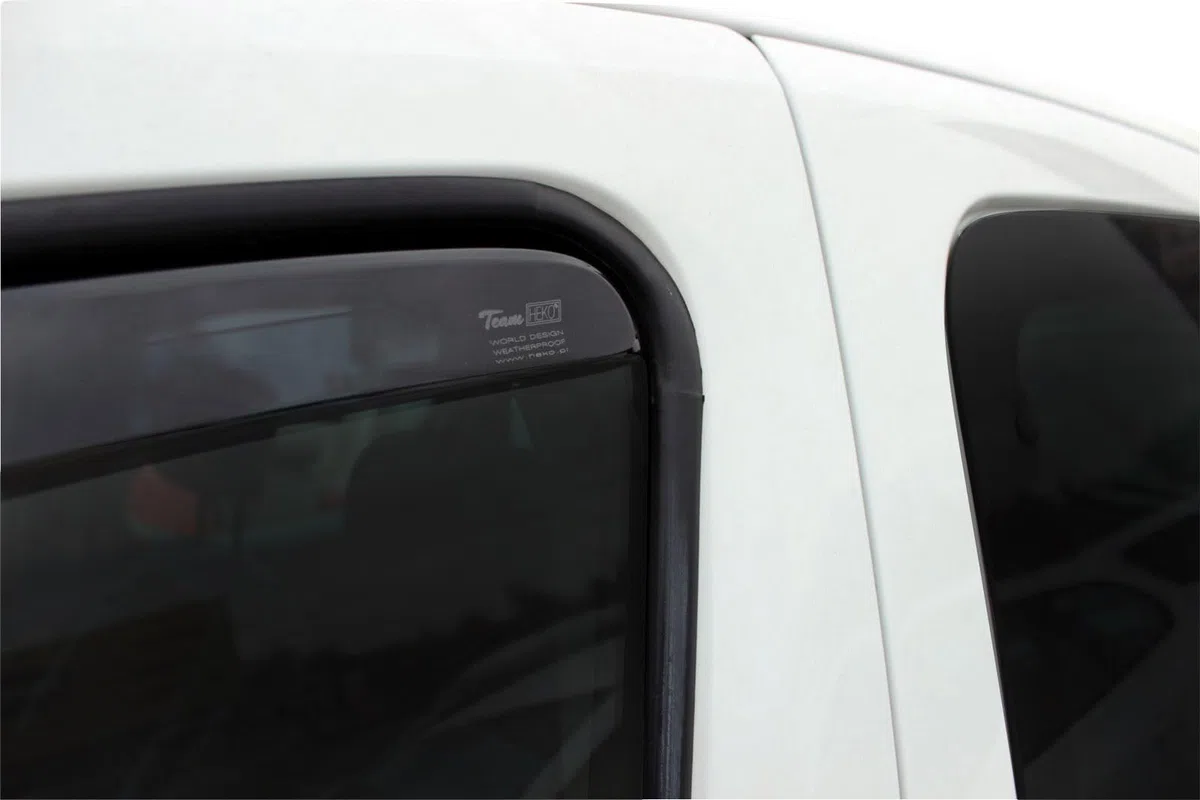 J&J AUTOMOTIVE Windabweiser passend für Citroen Berlingo 2008-2018 2tlg, Heko Regenabweiser Vorne Getönt Dunkel Passform