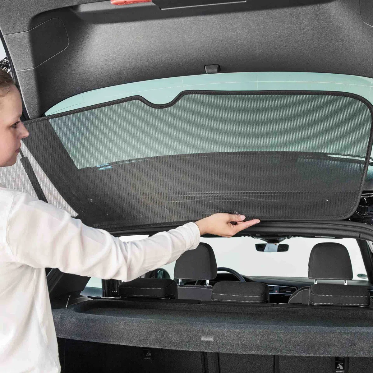 Premium SunClip Auto Sicht- & Sonnenschutz kompatibel mit Dacia Spring 2024- INKL Tasche