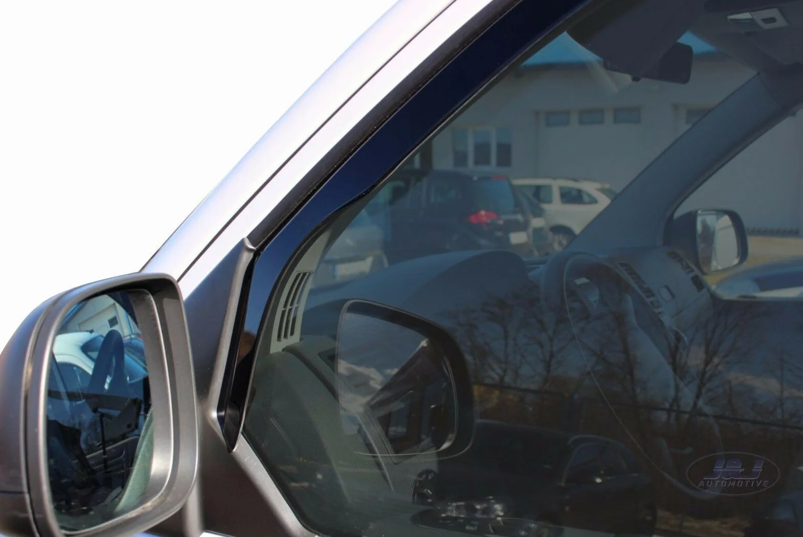 J&J AUTOMOTIVE Windabweiser für Volkswagen Caravelle 2003-2016 2tlg, Heko Regenabweiser Vorne Getönt Dunkel