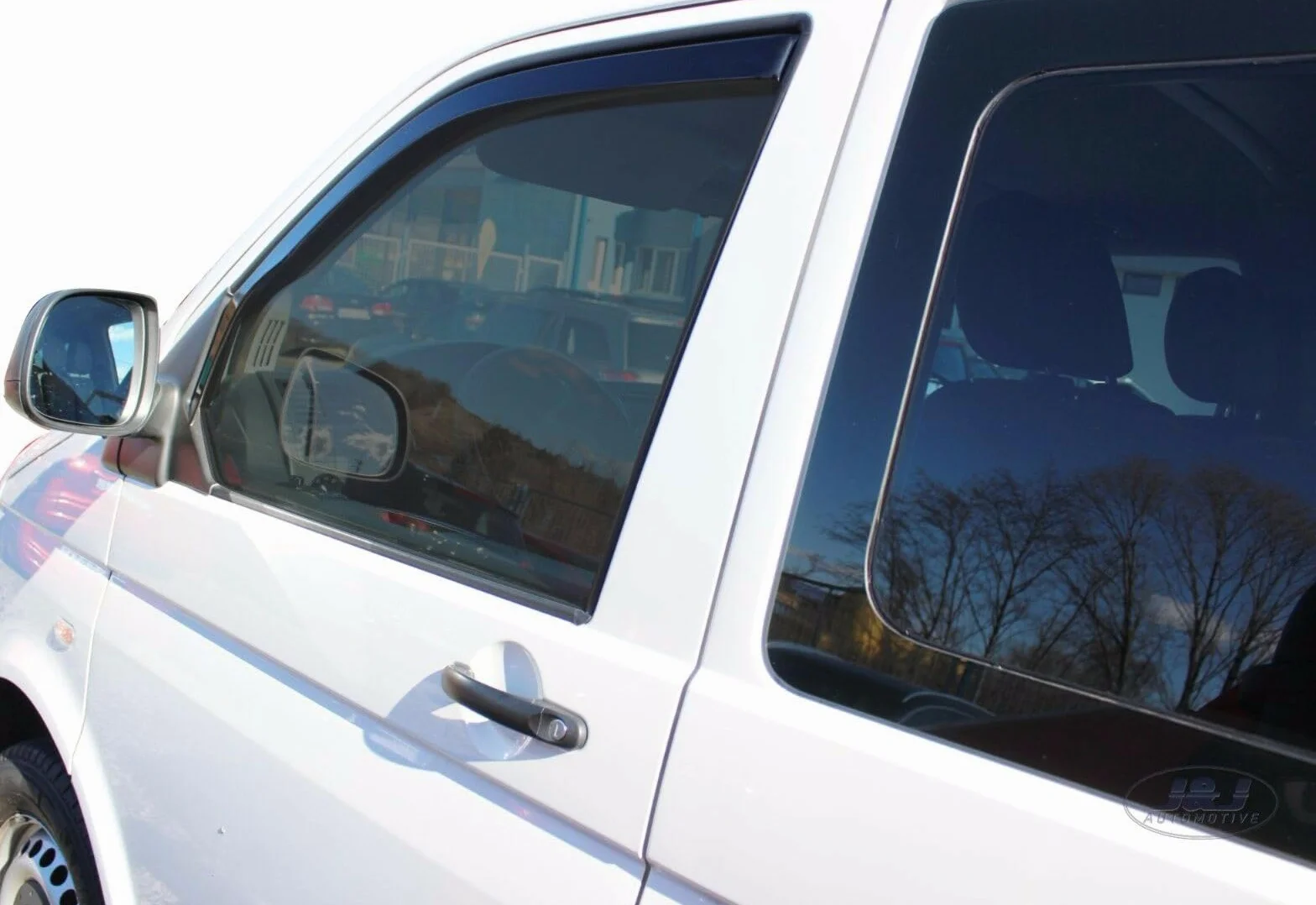 J&J AUTOMOTIVE Windabweiser für Volkswagen Caravelle 2003-2016 2tlg, Heko Regenabweiser Vorne Getönt Dunkel