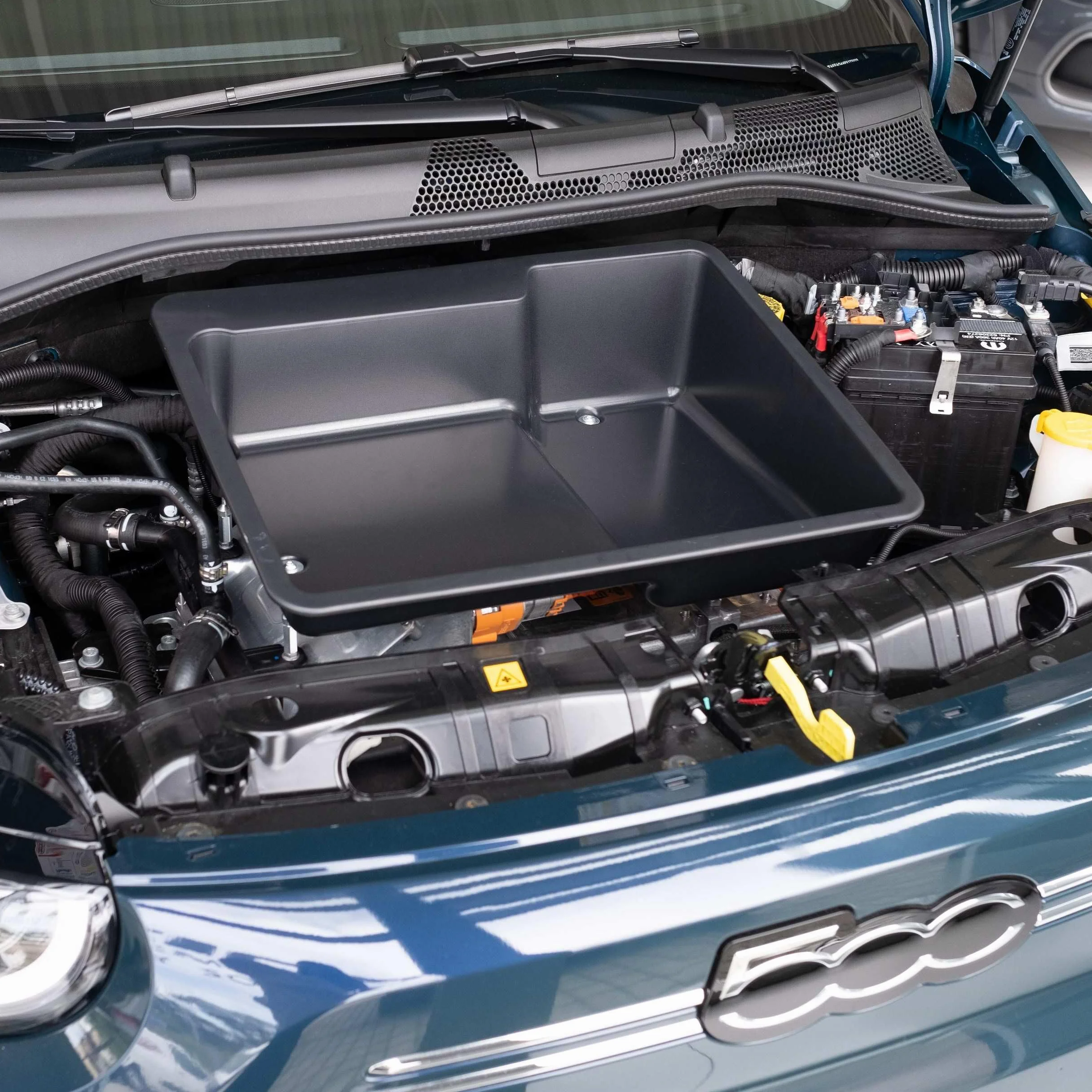 rati Frunk kompatibel für FIAT 500e 2020- |Erweiterter Front-Stauraum. Perfekt für Ladekabel, Zubehör & Werkzeuge. Hervorragende Passgenauigkeit, einfache Montage, höchste Qualität