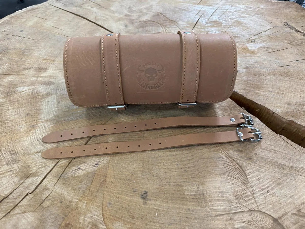 Lenkerrolle Hellbraun Light Brown Lederrolle Bugrolle Werkzeug kompatibel mit HD Harley Davidson Leder Motorrad Werkzeugtasche Schwinge Rolle