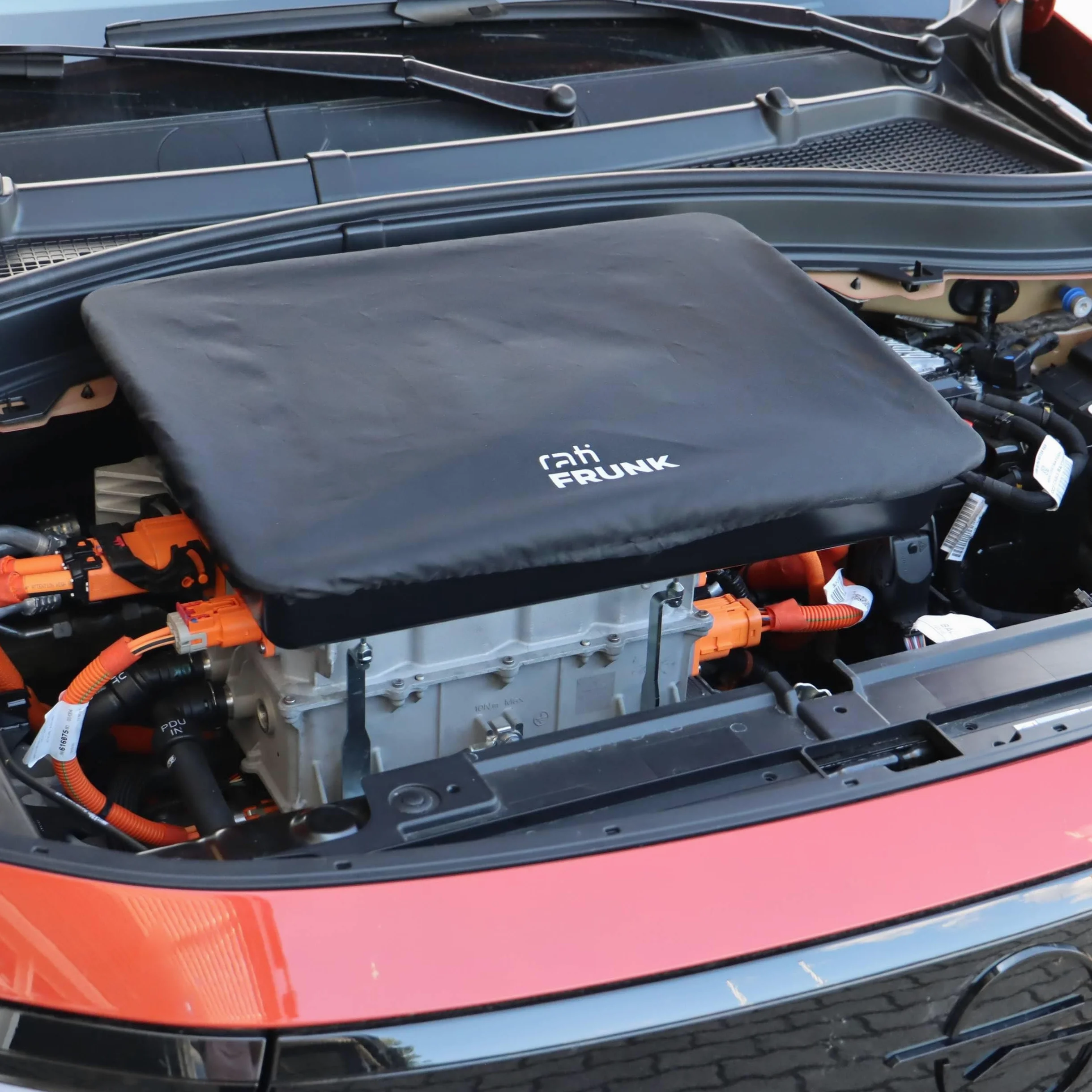 rati Frunk kompatibel für Citroen e-C3 2024-/ e-C3 Aircross 2024-/ Opel Frontera Electric 2024- | Erweiterter Front-Stauraum. Perfekt für Ladekabel & Zubehör.