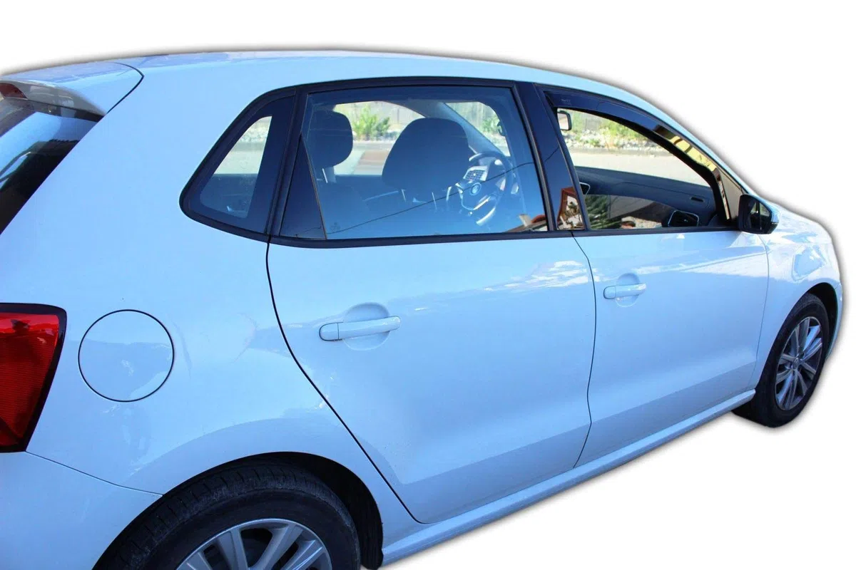 J&J AUTOMOTIVE Windabweiser passend für Volkswagen Polo 5 6R 5-Türer 2009-2017 2tlg, Heko Regenabweiser Vorne Getönt Dunkel Passform