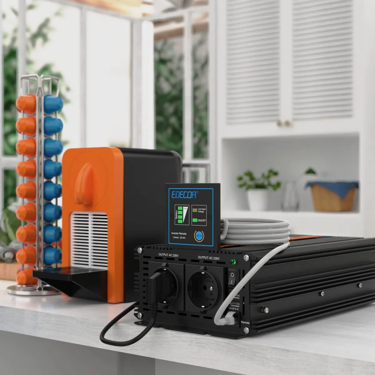 EDECOA Wechselrichter 12v auf 230v Reiner Sinus 2500w Wohnwagen Spannungswandler 2X USB und Fernbedienung KFZ Stromwandler Inverter 12v 220v Umrichter (2500w 12v)